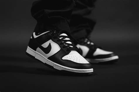 nike black dunks|nike dunks white and black.